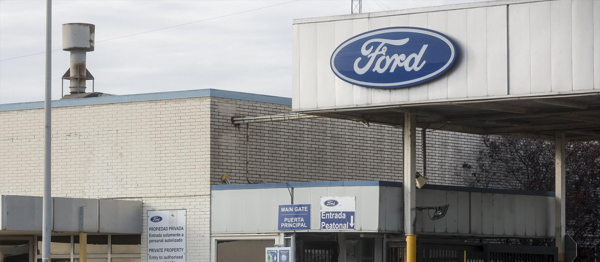 Entrada a la factoría de Ford en la localidad valenciana de Almussafes