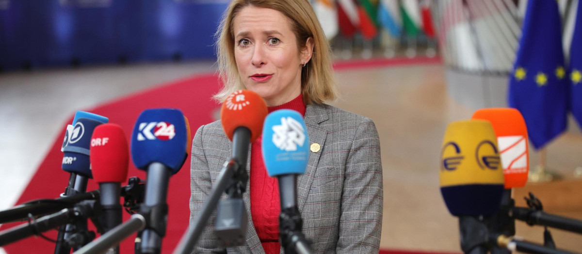 El primer Ministro de Estonia, Kaja Kallas, llega a un Consejo Europeo