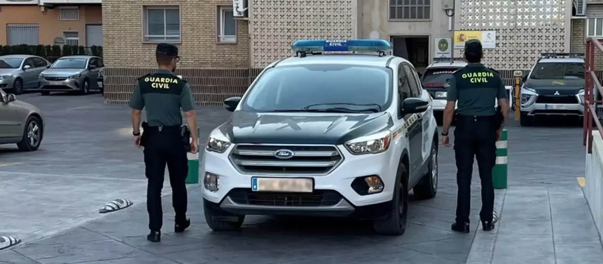 Agente de la Guardia Civil en Villajoyosa, Alicante