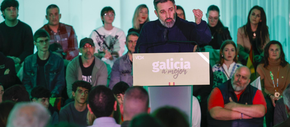 El presidente de Vox, Santiago Abascal, en un mitin en Ferrol