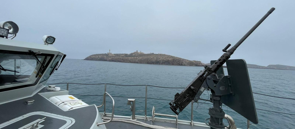 El patrullero Isla Pinto (P-84) vigila el archipiélago de las islas Chafarinas