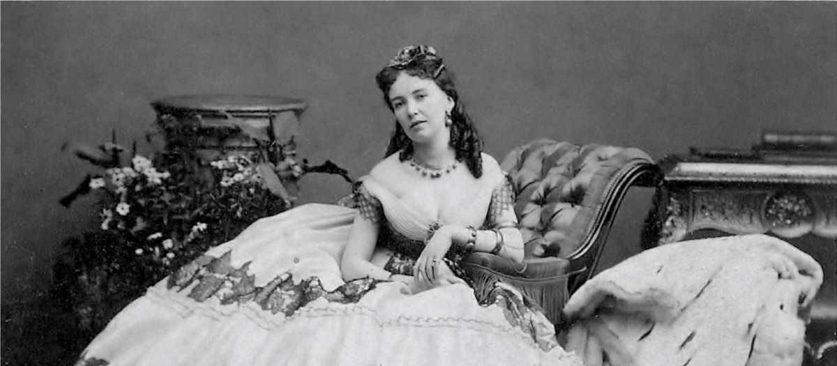 Cora Pearl hacia 1860 por Eugène Disdéri. Colección del Museo del Teatro de Viena