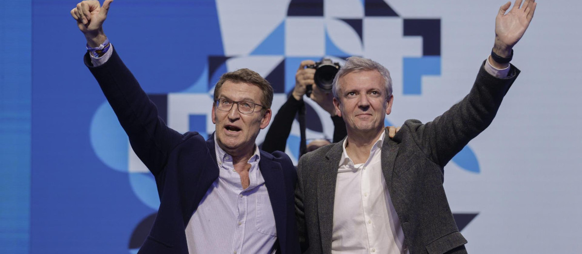 Alberto Núñez Feijóo y Alfonso Rueda en el cierre de campaña