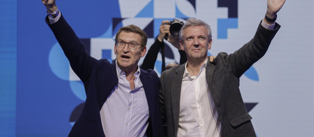 Alberto Núñez Feijóo y Alfonso Rueda en el cierre de campaña