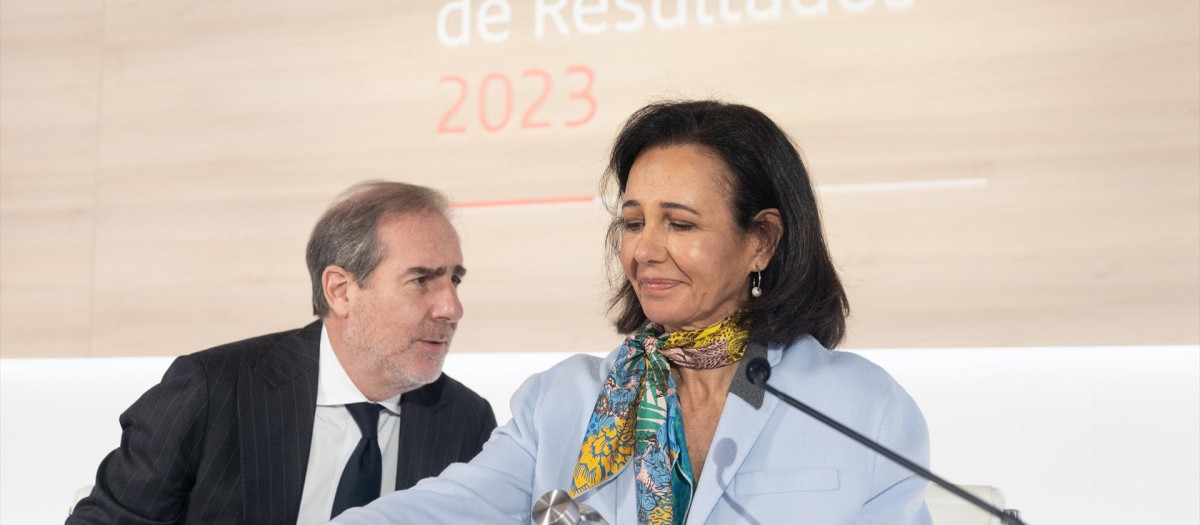 La presidenta del Banco Santander, Ana Botín, y el consejero delegado de la entidad financiera, Héctor Grisi.