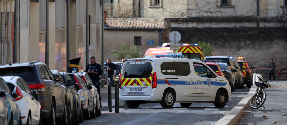 La policía francesa en el lugar del suceso en Montpelier