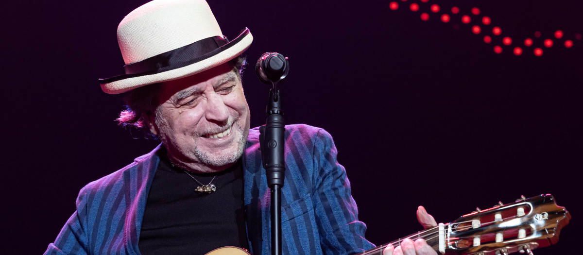 Joaquín Sabina actuando en Zaragoza