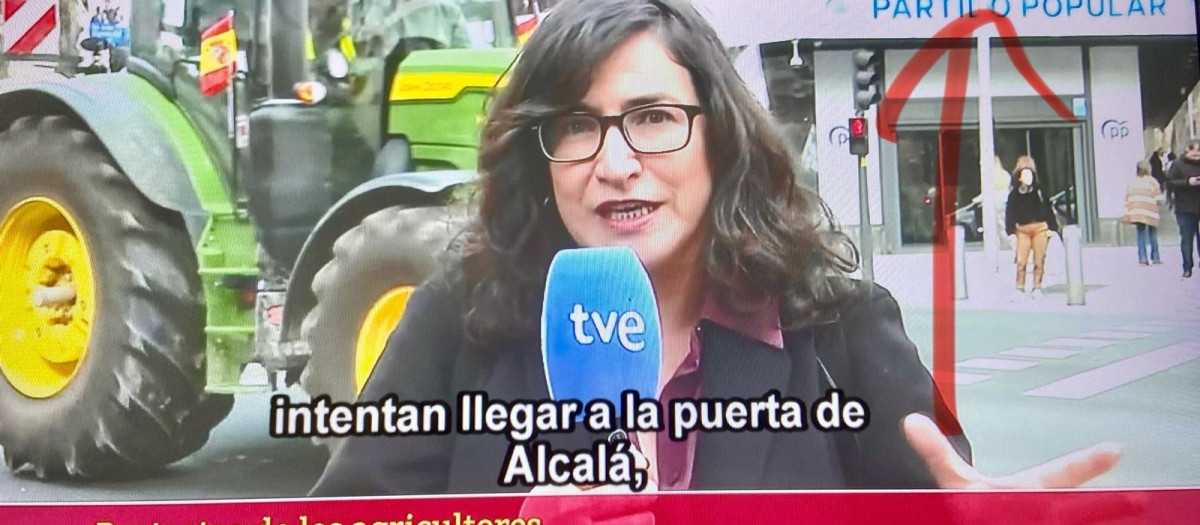 Imagen de la conexión del Canal 24 Horas de TVE desde la sede del PP