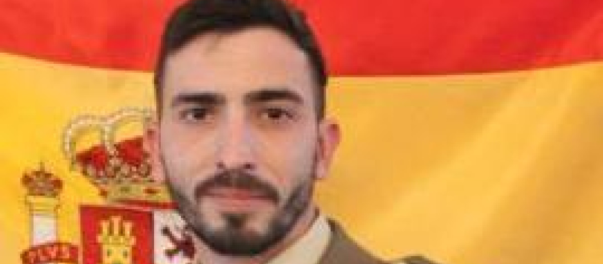 El heroísmo del cabo Bodega salva la vida a una mujer que estaba siendo apuñalada en un portal de Madrid