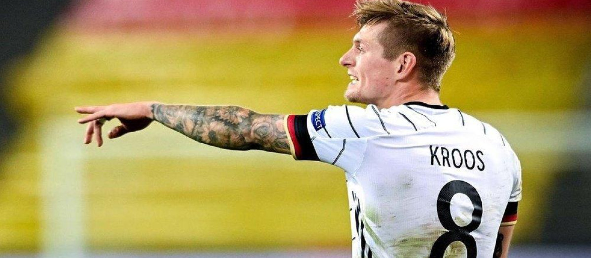 Kroos en un partido con la selección alemana