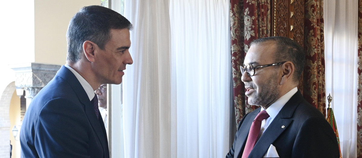 Pedro Sánchez y Mohamed VI, el miércoles en Rabat