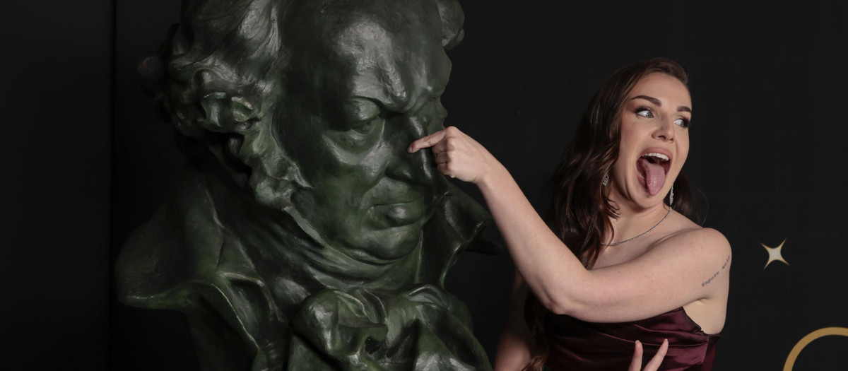 Inés Hernand, en la alfombra roja de los Premios Goya 2024