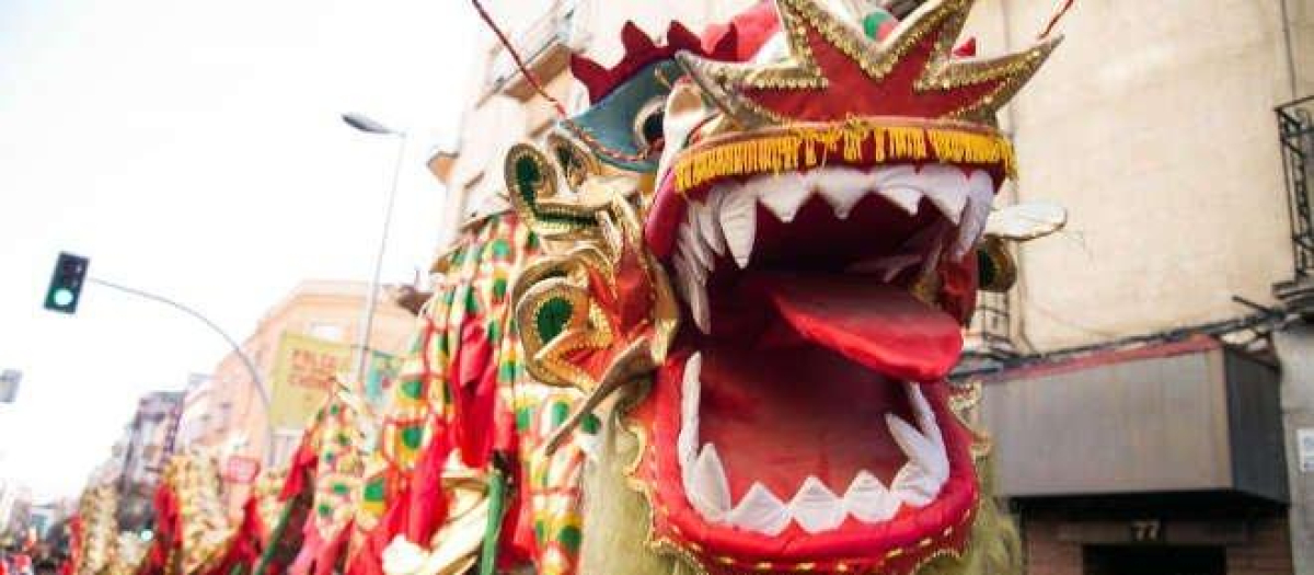 Un dragón en el desfile del Año Nuevo Chino en Madrid