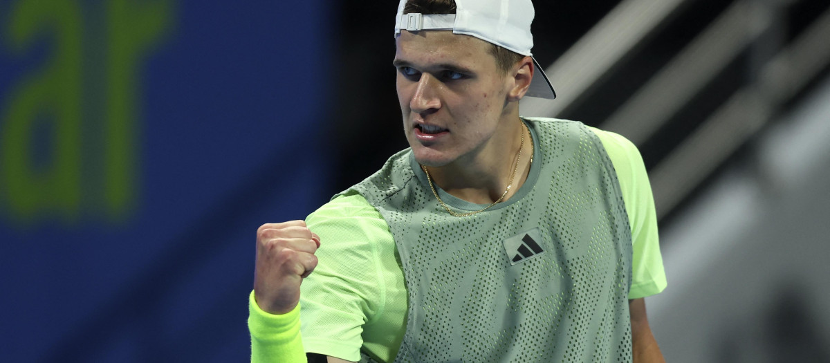 El checo Jakub Mensik ha hecho historia en el ATP 500 de Doha