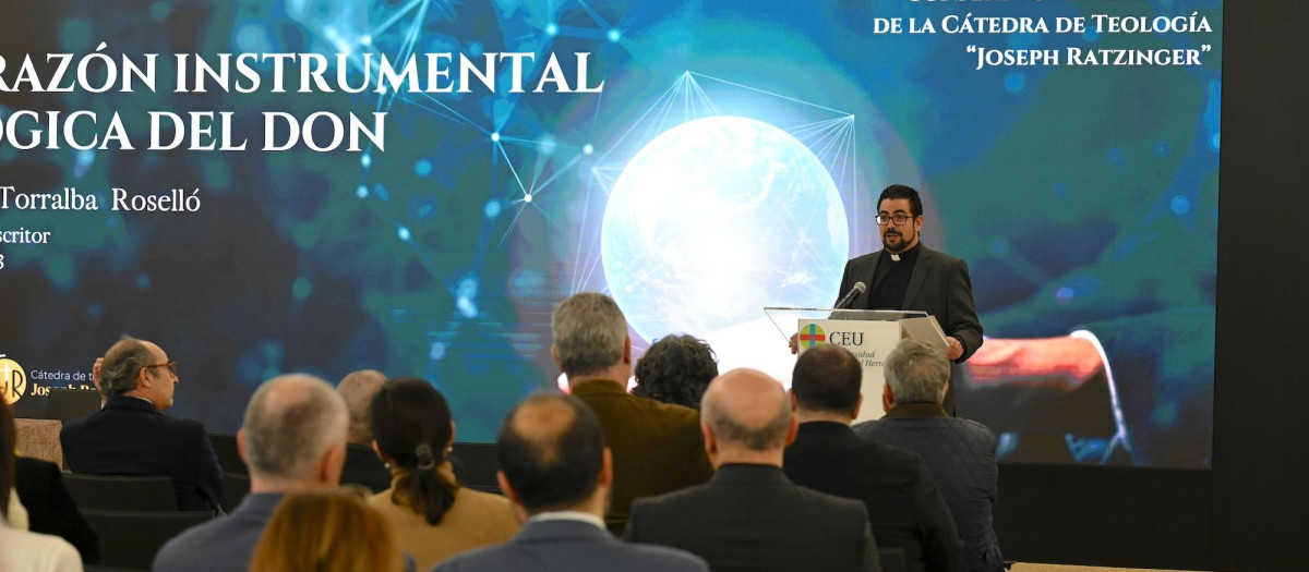 Conferencia inaugural de la Cátedra Joseph Ratzinger de la CEU UCH, impartida por Francesc Torralba
