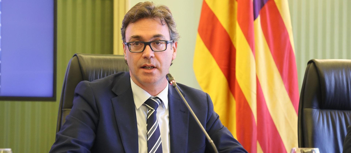 El vicepresidente del Govern y conseller de Economía, Hacienda e Innovación, Antoni Costa