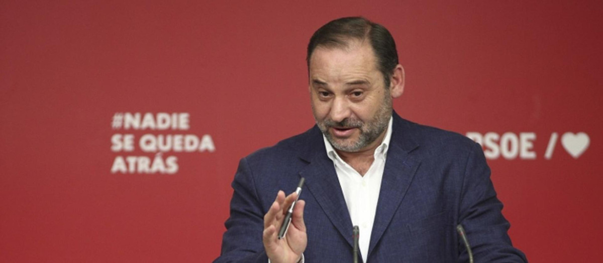 José Luis Ábalos, en una comparecencia en Ferraz en plena pandemia