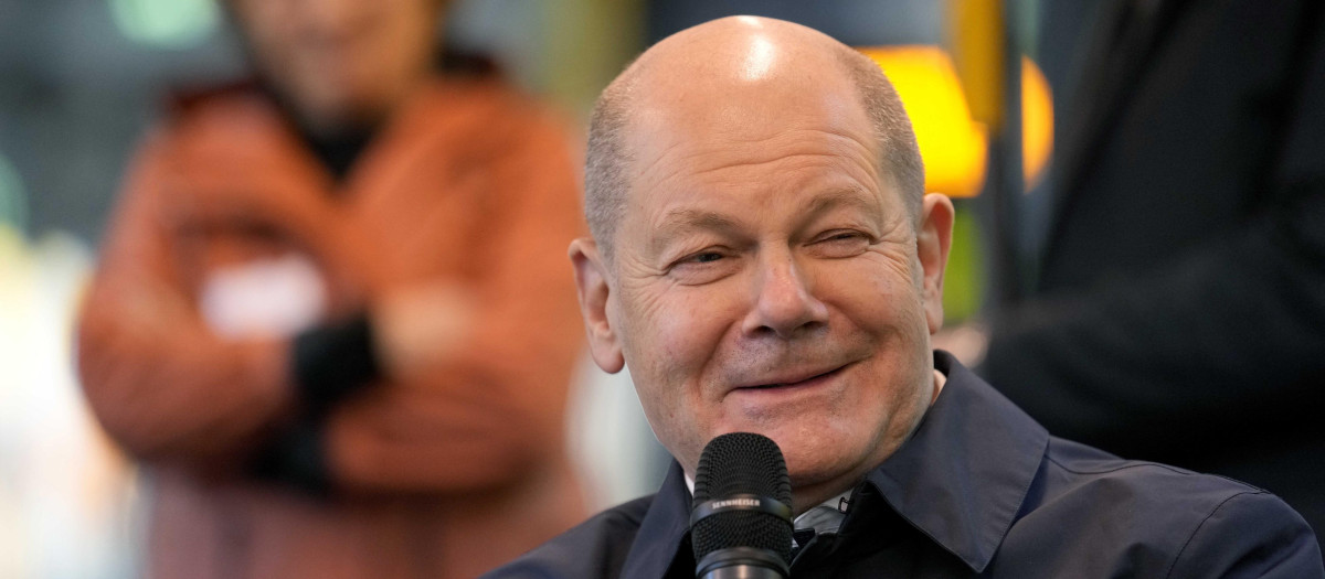 El canciller alemán Olaf Scholz anunció una investigación sobre el origen de la filtración