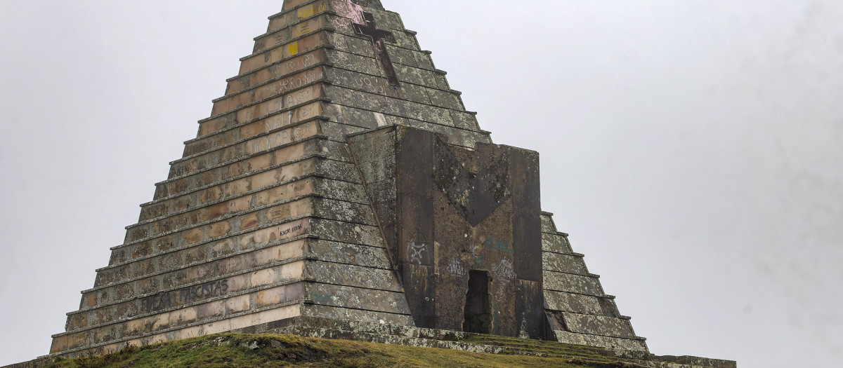 La Pirámide de los Italianos en la provincia de Burgos