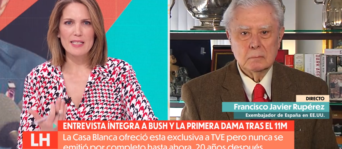 Silvia Intxaurrondo, durante su entrevista con Francisco Javier Rupérez