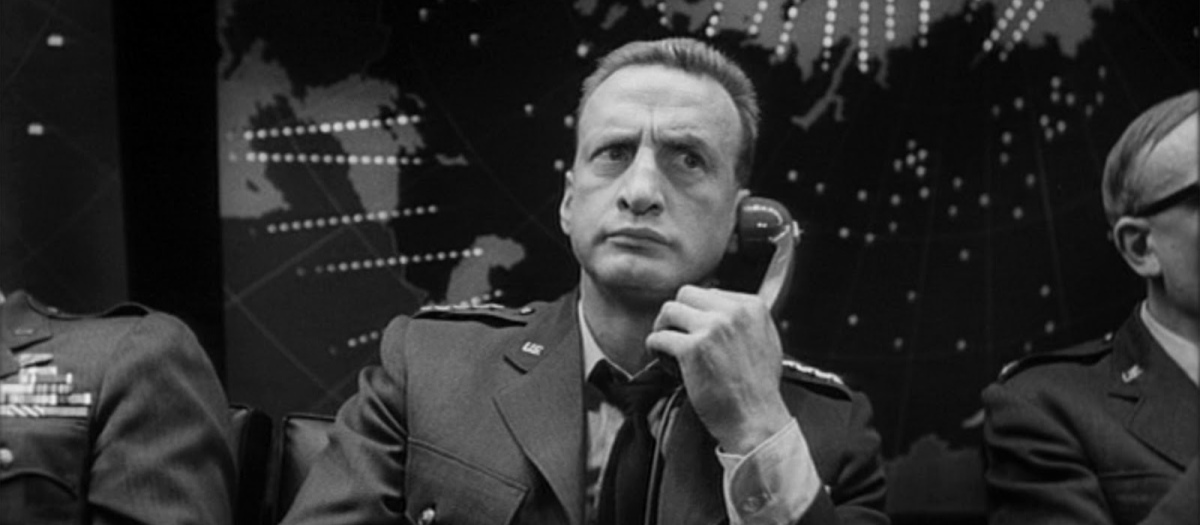 ¿Teléfono rojo? Volamos hacia Moscú, 60 años de una brillante y profética película