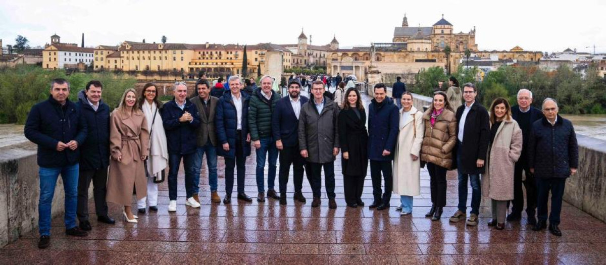 Los barones del PP reunidos con Feijóo en la convención de Córdoba