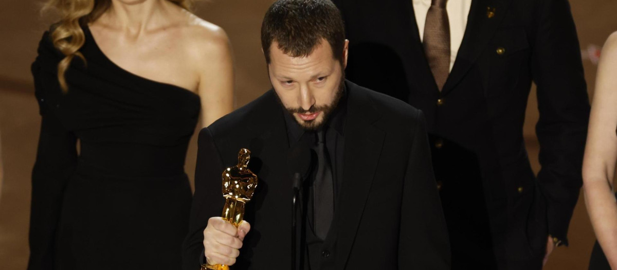 Mstyslav Chernov, con el Oscar al mejor documental por 20 días en Mariupol