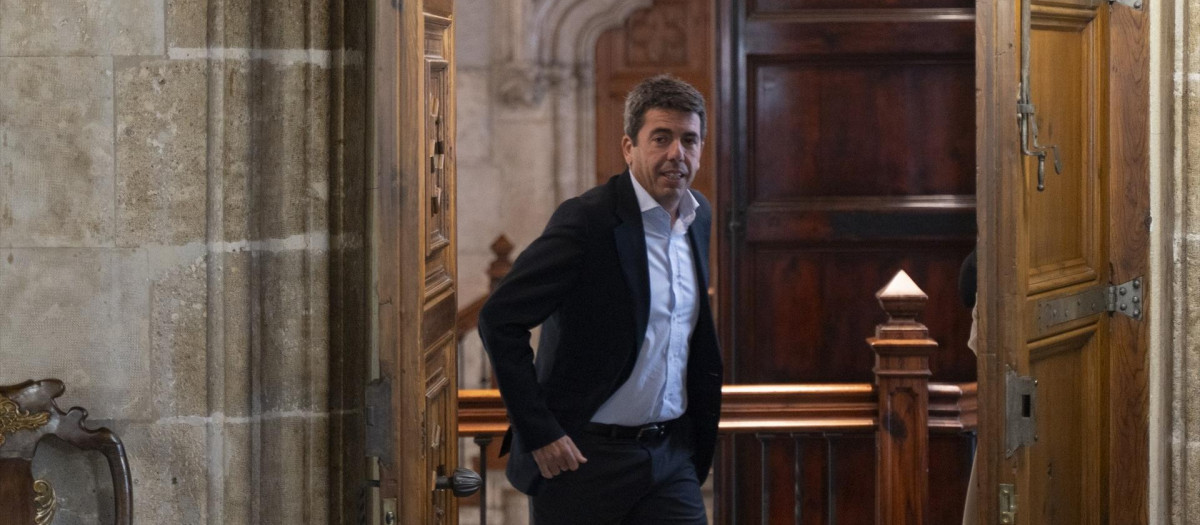 El presidente de la Generalitat, Carlos Mazón, en el Palau de la Generalitat Valenciana