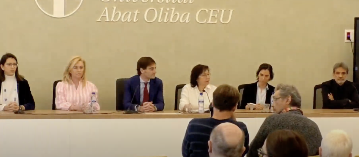 Acto de presentación del Pacto de Profesionales en defensa del Estado de Derecho, en la Unversidad San Pablo CEU de Barcelona