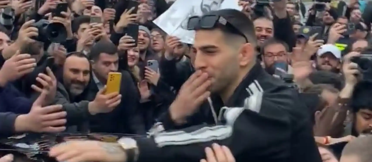 Ilia Topuria fue recibido como un héroe en Georgia