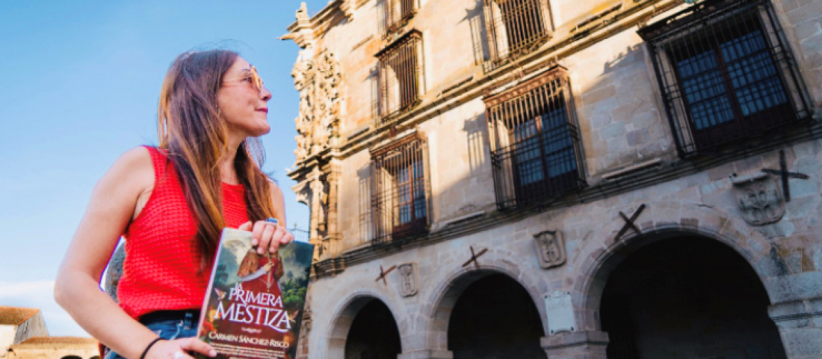Carmen Sánchez-Risco, autora de La primera mestiza (Harper Collins, 2023)