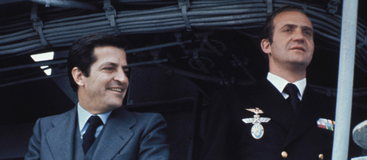 Con el Rey Don Juan Carlos, en una visita a la base de Rosa en 1976