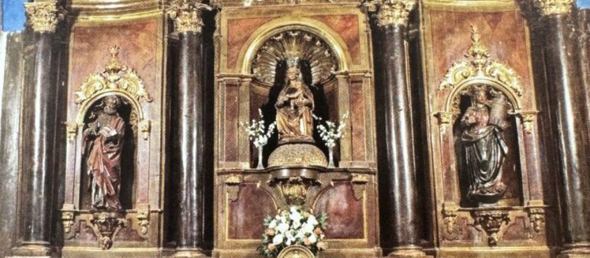Retablo de la iglesia de Nuestra Señora de la Asunción de Villaverde de Rioja, antes del derrumbe
