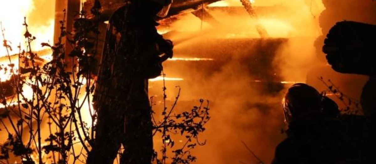 Destrozos en una central eléctrica en Odessa tras el impacto de un misil ruso