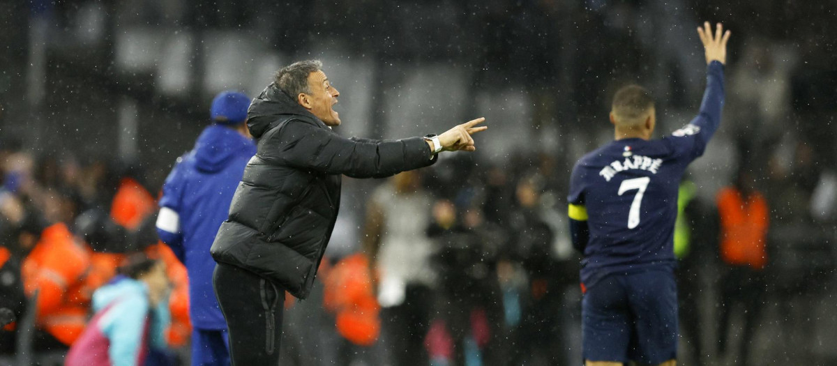 Luis Enrique y Mbappé durante el último partido en Marsella