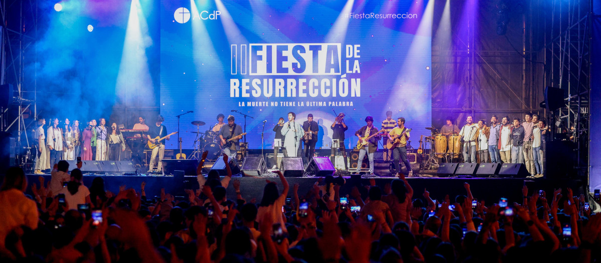 Cibeles enloquece con Hakuna en la Fiesta de la Resurrección