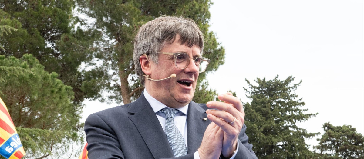 El expresidente de la Generalitat y candidato de Junts a las elecciones catalanas, Carles Puigdemont