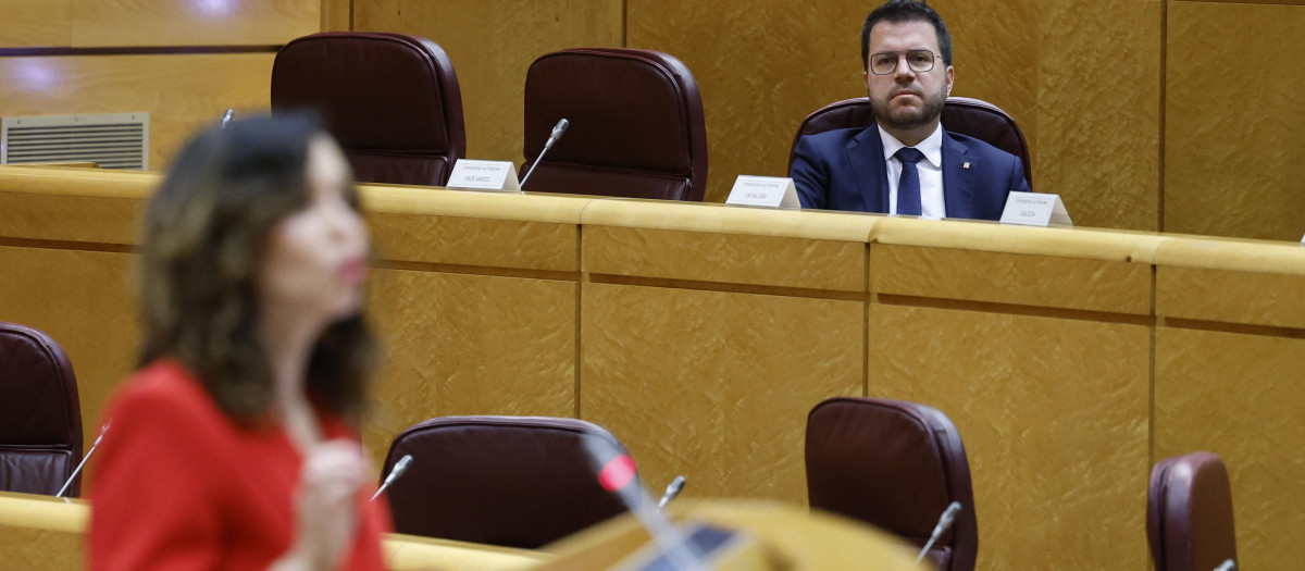Isabel Díaz Ayuso habla en presencia de Pere Aragonès