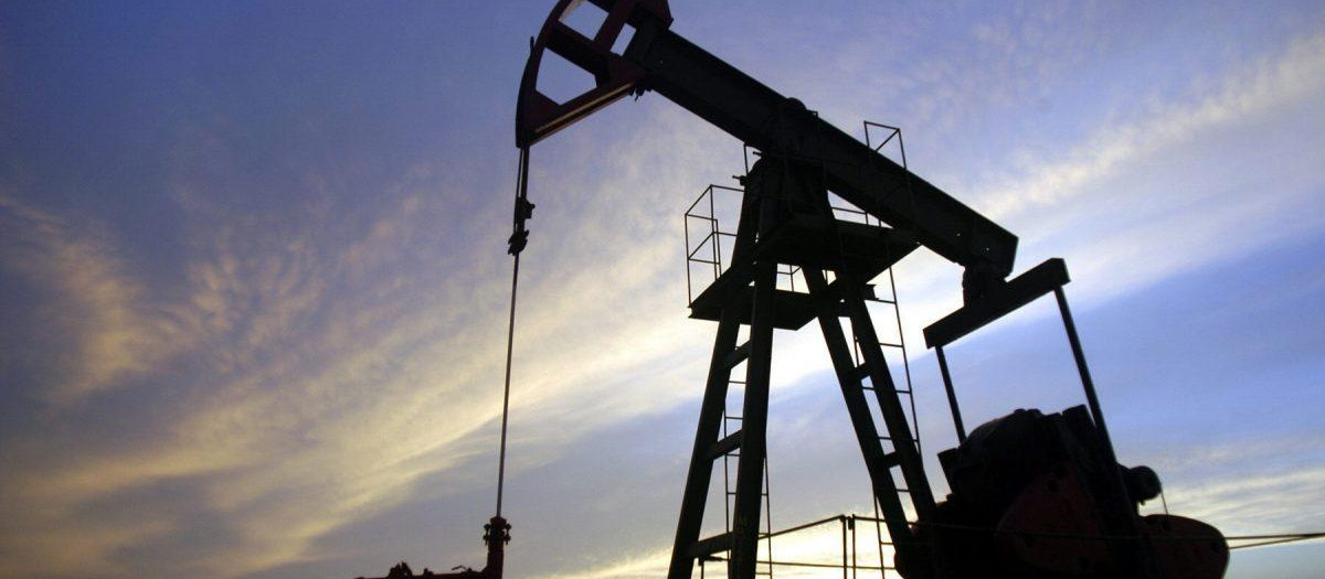 Foto de archivo de un pozo petrolífero