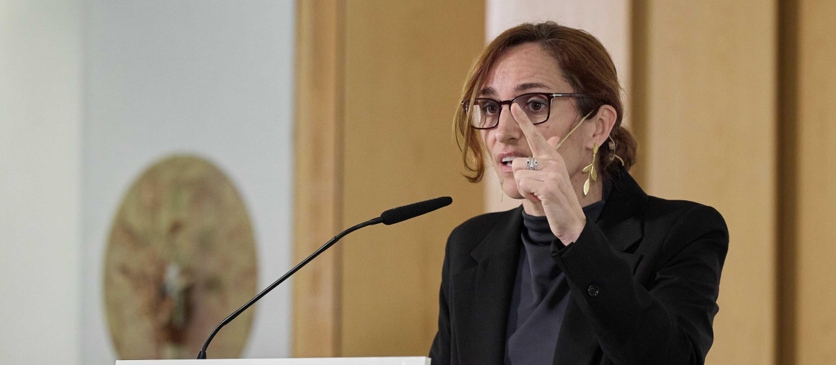 La ministra de Sanidad, Mónica García