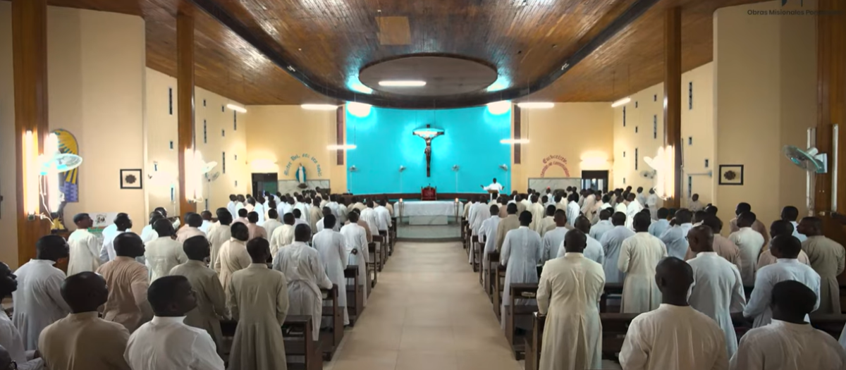 El cristianismo ya es la religión más profesada del país, con casi el 40 % de población