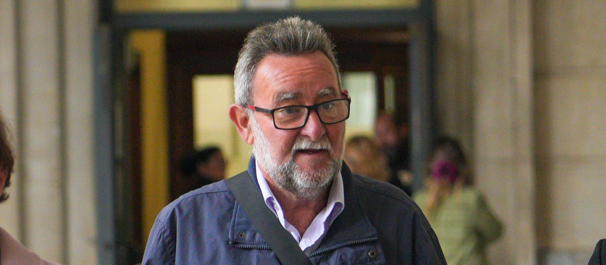 El ex secretario general de UGT-A Francisco Fernández Sevilla, a su llegada al juicio, en una imagen de archivo