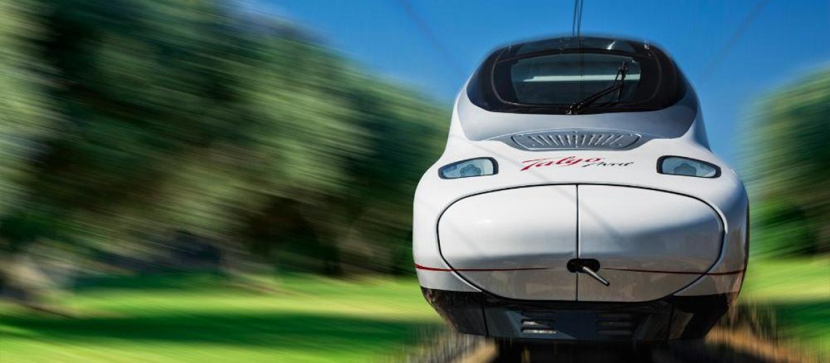 El Avril, uno de los trenes de alta velocidad de Talgo.