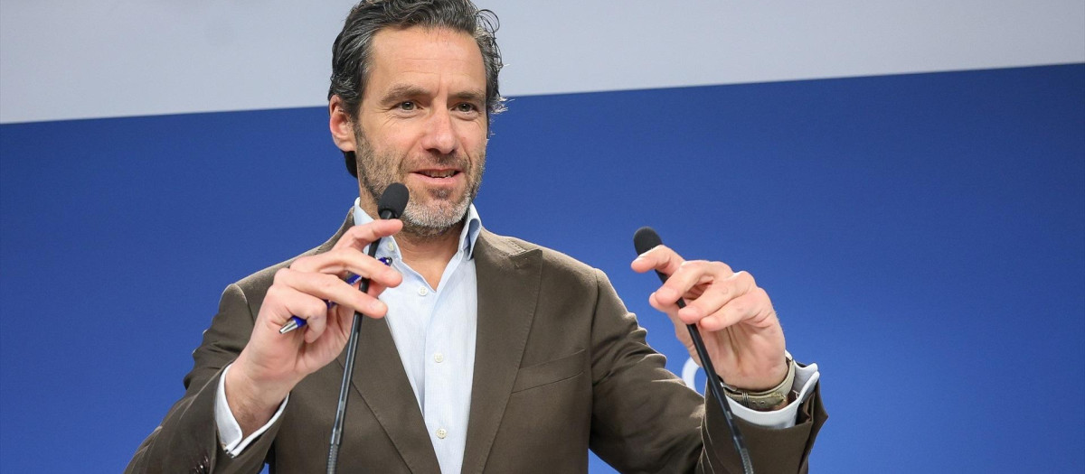 El portavoz del Partido Popular, Borja Sémper, ofrece una rueda de prensa para valorar los resultados de las elecciones vascas
