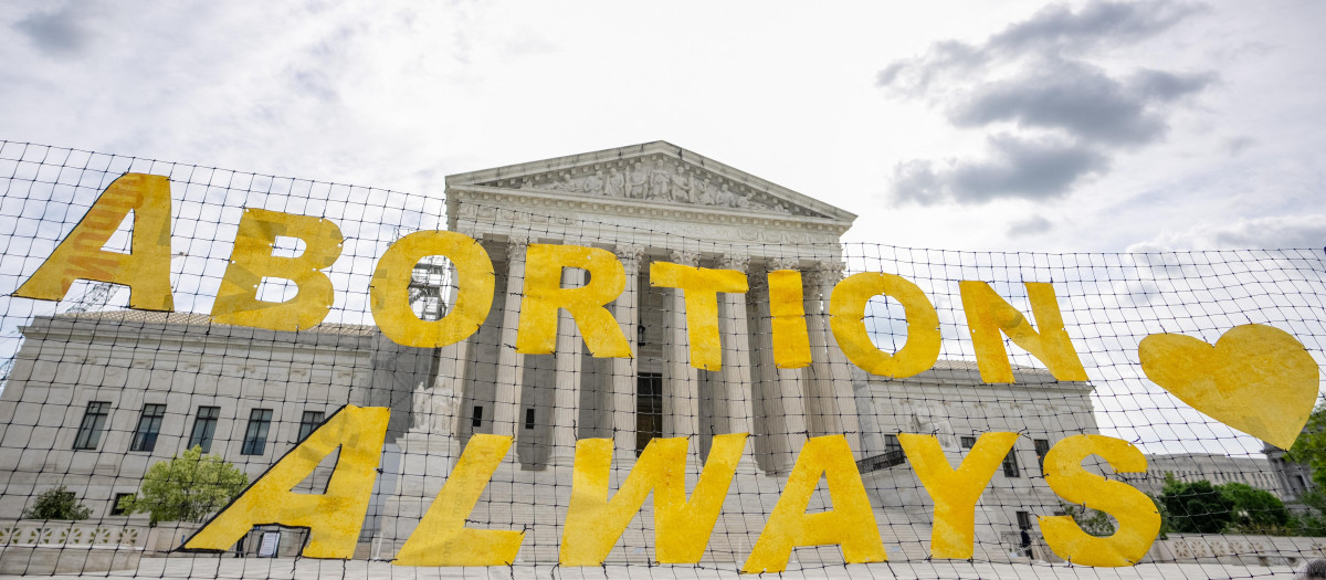 Los partidarios de la cultura de la muerte se manifiestan frente a la Corte Suprema de Estados Unidos