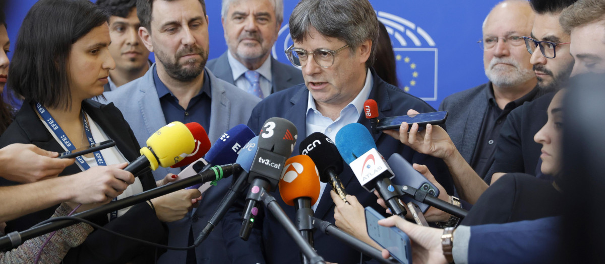 Los vínculos de Carles Puigdemont con el Kremlin están bajo la lupa del Parlamento Europeo