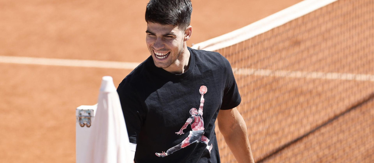 El tenista español Carlos Alcaraz entrena en la Caja Mágica para preparar su debut