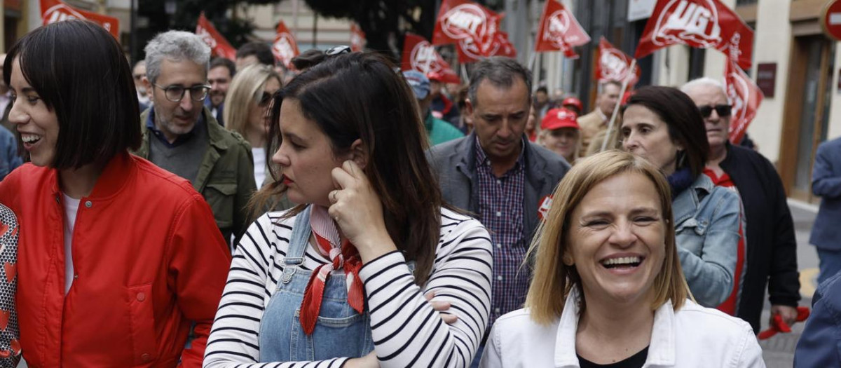 Leire Pajín, Diana Morant, Sandra Gómez y Pilar Bernabé, este miércoles, en la manifestación del 1 de mayo, en Valencia
