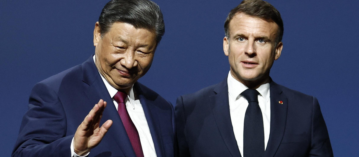 El presidente chino Xi Jinping junto con el francés Emmanuel Macron
