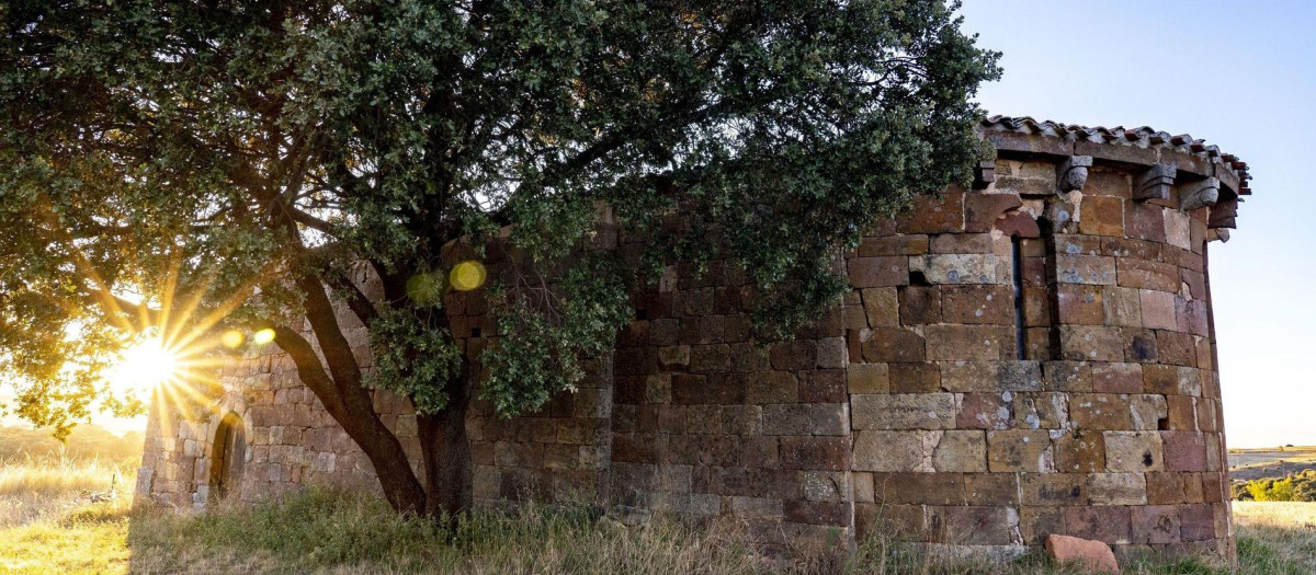 La ermita románica de San Juan Bautista de Revillasuso (Burgos)